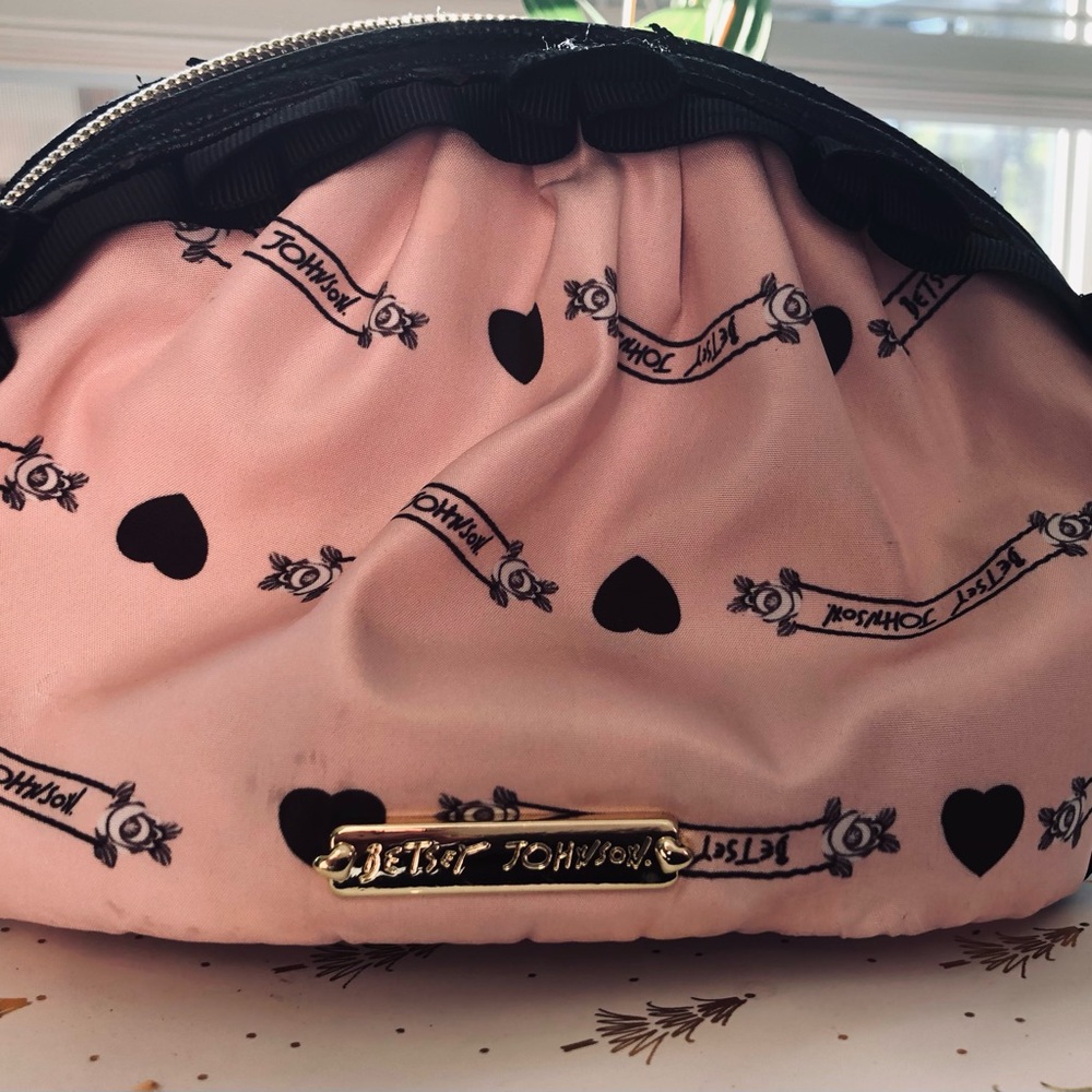 Betsey Johnson Pink and Black Signature Logo with Heart Cosmetic Toiletry Pouch - Picture 4 of 4